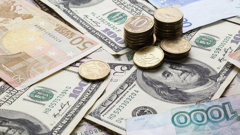 Rossiyada dollar kursi 63 rubldan oshdi