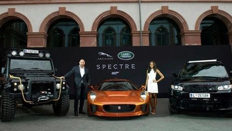 Frankfurtda Jeyms Bondning yangi avtomobillari namoyish etildi