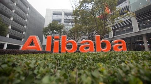 Ta’sischilaridan biri Alisher Usmonov bo‘lgan Alibaba Xitoyning eng yirik kompaniyasi nomini boy berdi