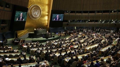 Poroshenko BMT Bosh Assambleyasida Putindan so‘ng chiqish qiladi