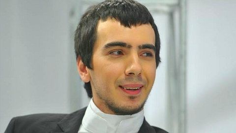 Putinning ovoziga taqlid qiluvchi rossiyalik prankerni televideniyega ishga taklif qilishdi