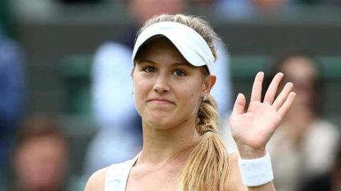 Kanadalik tennischi qiz kiyinish xonasida yiqilib tushgach, miyasi chayqalib lat yedi