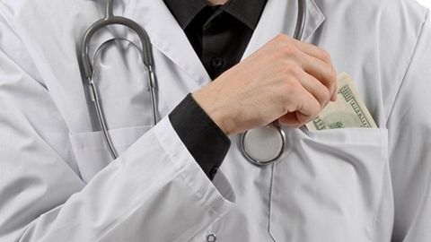 Namanganda bolalar shifokori pora olayotgan vaqtida qo‘lga tushdi