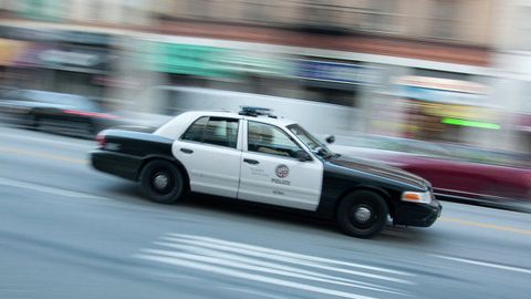 AQShda yuz bergan otishma oqibatida bir kishi halok bo‘ldi, o‘n yoshli bola yaralandi