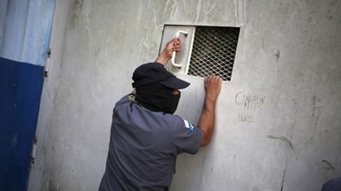 Amerikalik psixiatr o‘zi ko‘rsatmagan xizmatlar uchun 150 million dollar undirgan