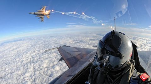 Turkiya Shimoliy Iroqda o‘tkazgan harbiy-havo amaliyoti chog‘ida 60 nafar kurd jangarisi o‘ldirildi