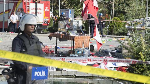 Turkiya politsiyasi Anqara vokzali yaqinidagi shubhali xaltani portlatdi