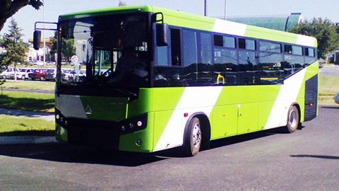Toshkentda CNG dvigatelli mahalliy avtobus namoyish etildi