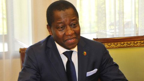 Beninning yangi tayinlangan elchisi ishonch yorliqlarini Abdulaziz Kamilovga topshirdi