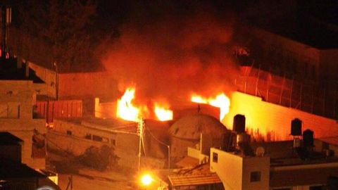 Falastinliklar Yusuf payg‘ambar maqbarasini yoqib yubordi