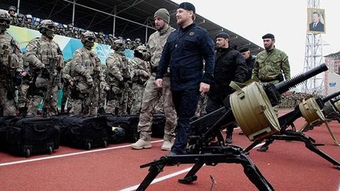 Ramzan Qodirov “Uchqur otryad”ning maxsus amaliyotlarni bajarishga tayyorgarligini sinovdan o‘tkazdi