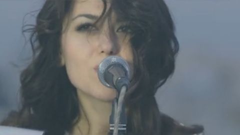 “Illyuziya” qo‘shig‘ining sirli xonandasi o‘z ismini oshkor etdi