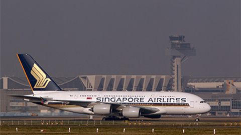 Singapore Airlines jahondagi eng uzun to‘xtovsiz aviareysni qayta tiklaydi