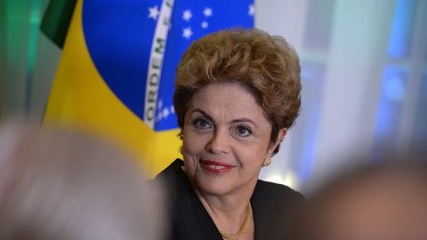 Бразилия раҳбарига қарши тергов иши қайта тикланди