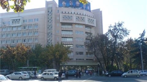 Хонанда Дилсўз: ўша туғуруқхонанинг бундай «иш»ларига чек қўйиш керак!