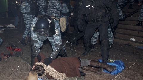 Ukraina bosh prokuraturasi: Maydonni tarqatib yuborish to‘g‘risidagi qarorni Yanukovich qabul qilgan