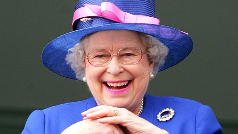 Buyuk Britaniyada Yelizaveta II ning 90 yillik yubileyi tantanalariga chiptalar sotilishi boshlandi