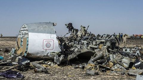 Мисрлик мансабдор A321 ҳалокатининг энг эҳтимолий сабаби теракт эканлигини айтди