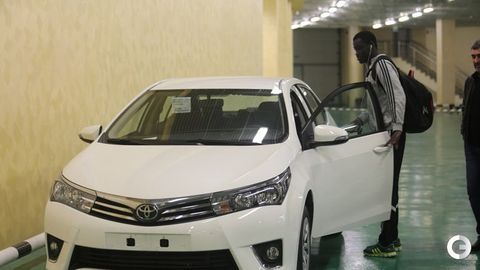 «Терек» ҳужумчиси Рамзан Қодиров совға қилган автомобилни сотиб, пулини Африкага жўнатди