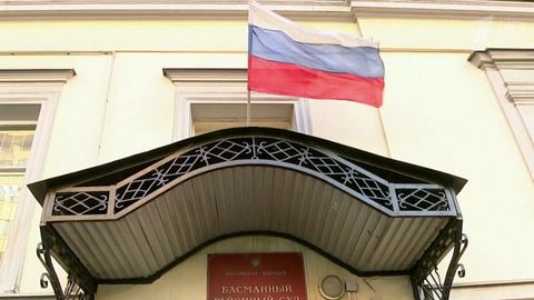 Tergov qo‘mitasi Boris Nemsov o‘ldirilishi bo‘yicha ayblanayotganlarni hibsda saqlash muddatini fevralgacha uzaytirishni so‘ramoqda 