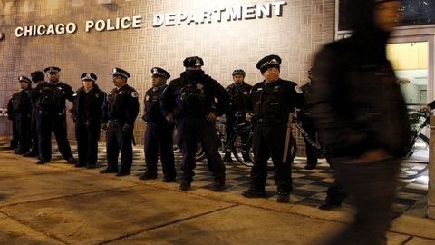 Chikagolik politsiyachi qora tanli o‘smirning qotilligida ayblandi