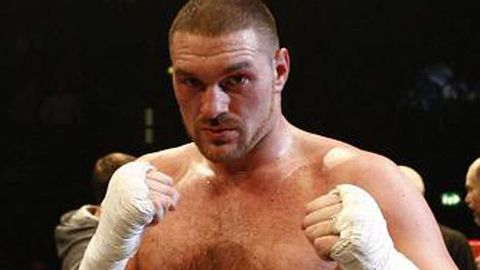 Bokschi Fyuri Barak Obama bilan mushtlashib jang qilishni istashini aytdi