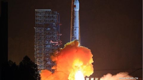 Хитой табиий офатларни олдиндан айтадиган сунъий йўлдошни учирди