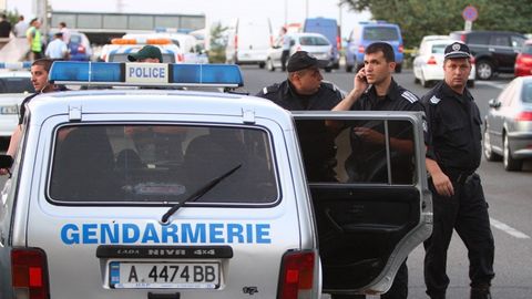 Болгария пойтахтидаги савдо маркази яқинида отишма содир бўлди, яраланганлар бор