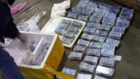 FXX Sankt-Peterburgda kontrabanda yo‘li bilan keltirilgan 20 tonna smartfonni to‘xtatib qoldi