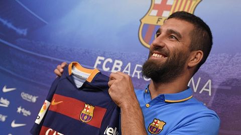 Arda Turan “Barselona”da yettinchi raqamda o‘ynaydi