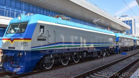 “O‘zbekiston temir yo‘llari” Xitoydan 11 ta yuk elektrovozini xarid qildi