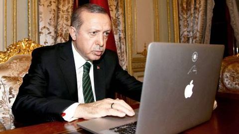 Turkiyada ijtimoiy tarmoq orqali Erdo‘g‘onni haqorat qilgan o‘smir hibsga olindi