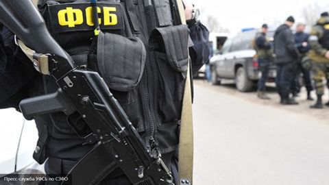 Putin FXX xodimlarining quroldan foydalanish huquqini kengaytirdi