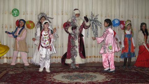 Amir Temur madaniyat markazi Samarqandda Yangi yil karnavali o‘tkazdi