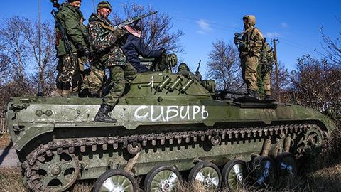 Kreml Putinning Donbassda “harbiy masalalarni hal etuvchilar” haqidagi so‘zlariga aniqlik kiritdi