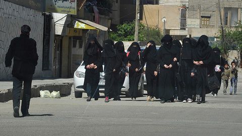 Сурияда экстремистлар ракета ёғдириши оқибатида 9 ўқувчи қиз ҳалок бўлди