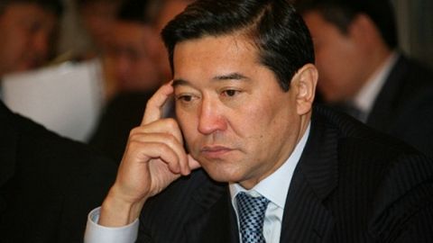 Qozog‘istonning sobiq bosh vaziri Axmetov sudda Nazarboyevdan kechirim so‘radi