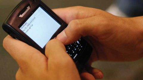 Olimlar SMS-xabar oxiriga qo‘yilgan nuqta uni yolg‘onga aylantirishini aniqladi