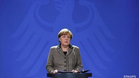 Ангела Меркелнинг рейтинги рекорд даражада тушиб кетди