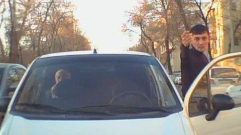 Toshkentda “shoshayotgani uchun” yo‘lning qarama-qarshi qatnov qismiga chiqqan Matiz’ga yo‘l berilmadi