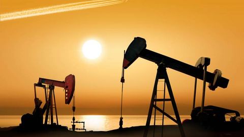 Нефть нархининг 12 йиллик минимуми янгиланди 