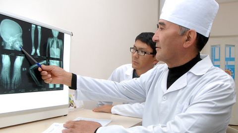 Shifokorlar lavozimiga muvofiqligi yuzasidan attestatsiyadan o‘tkaziladi