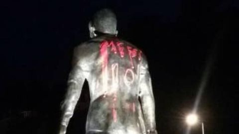 Ronalduning Portugaliyadagi haykaliga “Messi” deb yozib ketishdi