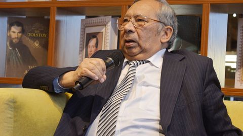 Tohir Malik: Bizning dumbul futbolchilarimizning eng yaxshisi ham 5 kilometr zo‘rg‘a yuguradi