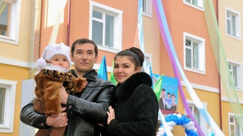 Toshkent shahrining Mirobod tumanida 2 ta ko‘p qavatli uy yosh oilalarga foydalanishga topshirildi