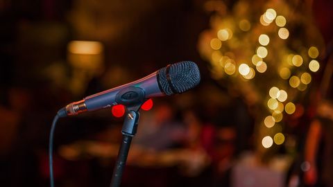 Давлат рақобат қўмитаси ресторанлардаги концертларнинг интернет-рекламасида фонограмма ҳақида эслатилмаётганини аниқлади