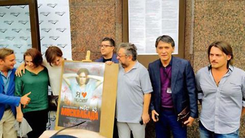 Porno ehtiros bilan yovvoyi ketdi