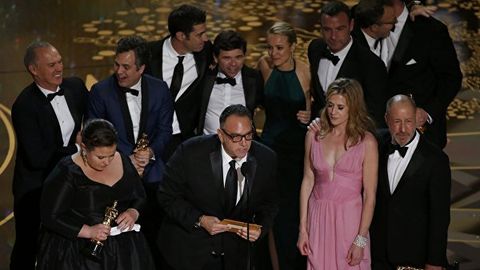 «Диққат марказида» 2015 йилнинг энг яхши фильми сифатида «Оскар» мукофотини қўлга киритди