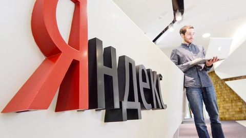 Россиялик депутатлар «Яндекс» ва Google янгилик агрегаторларини ОАВга тенглаштиришни таклиф қилди