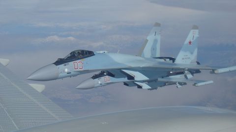 Россия Су-35C русумли қирувчи самолётларини Сурияга юборди